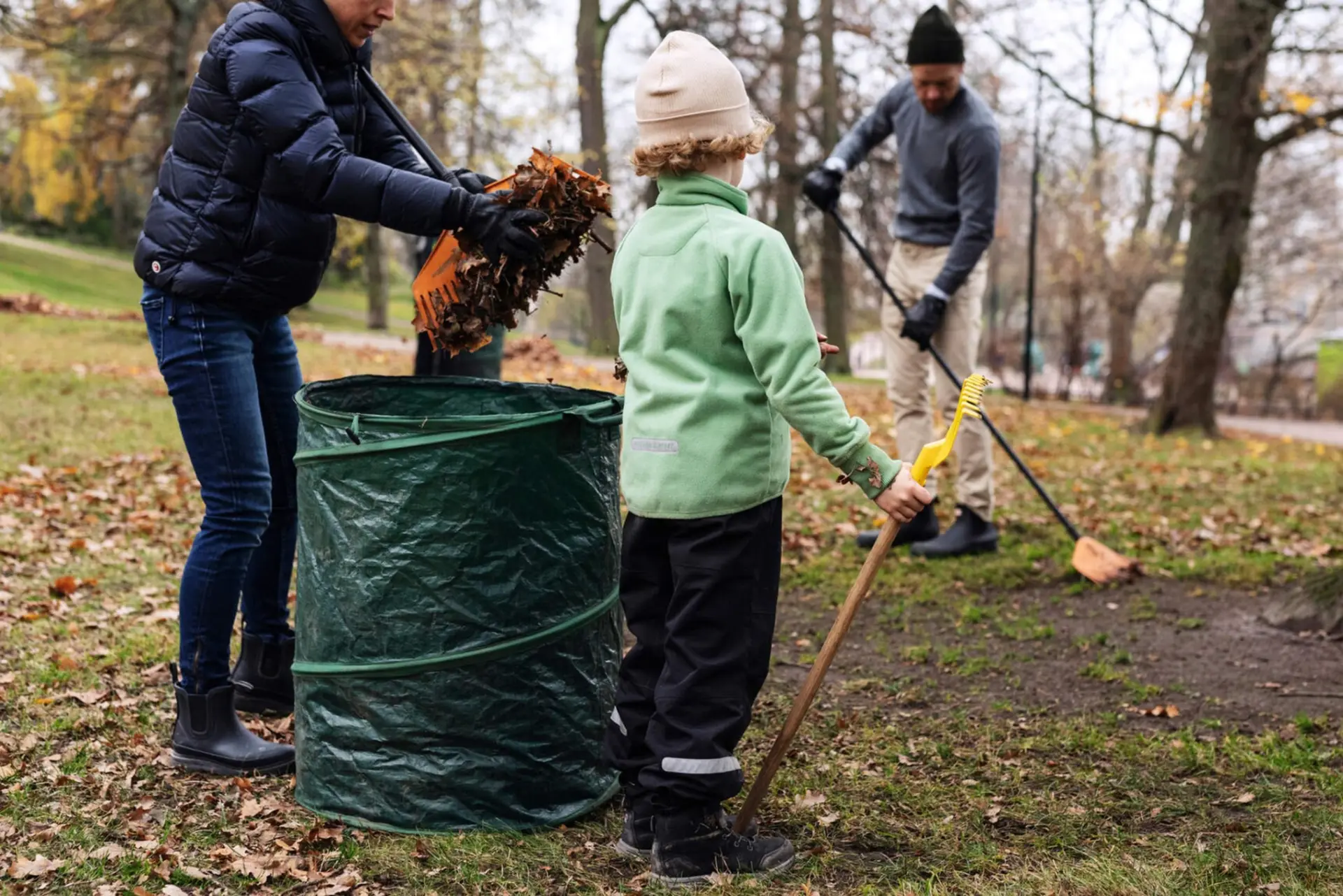 Kaivopuiston haravointitalkoot 2021