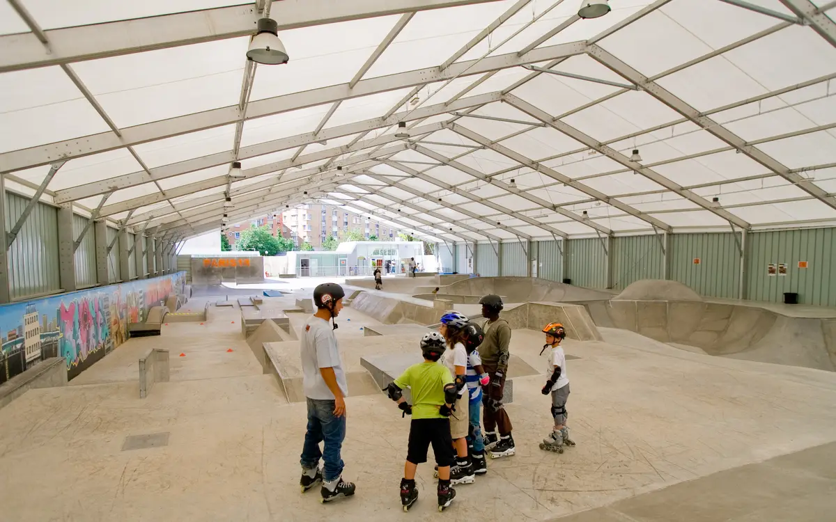 Paris sport familles : roller et skate à l'EGP18 et au gymnase des Fillettes