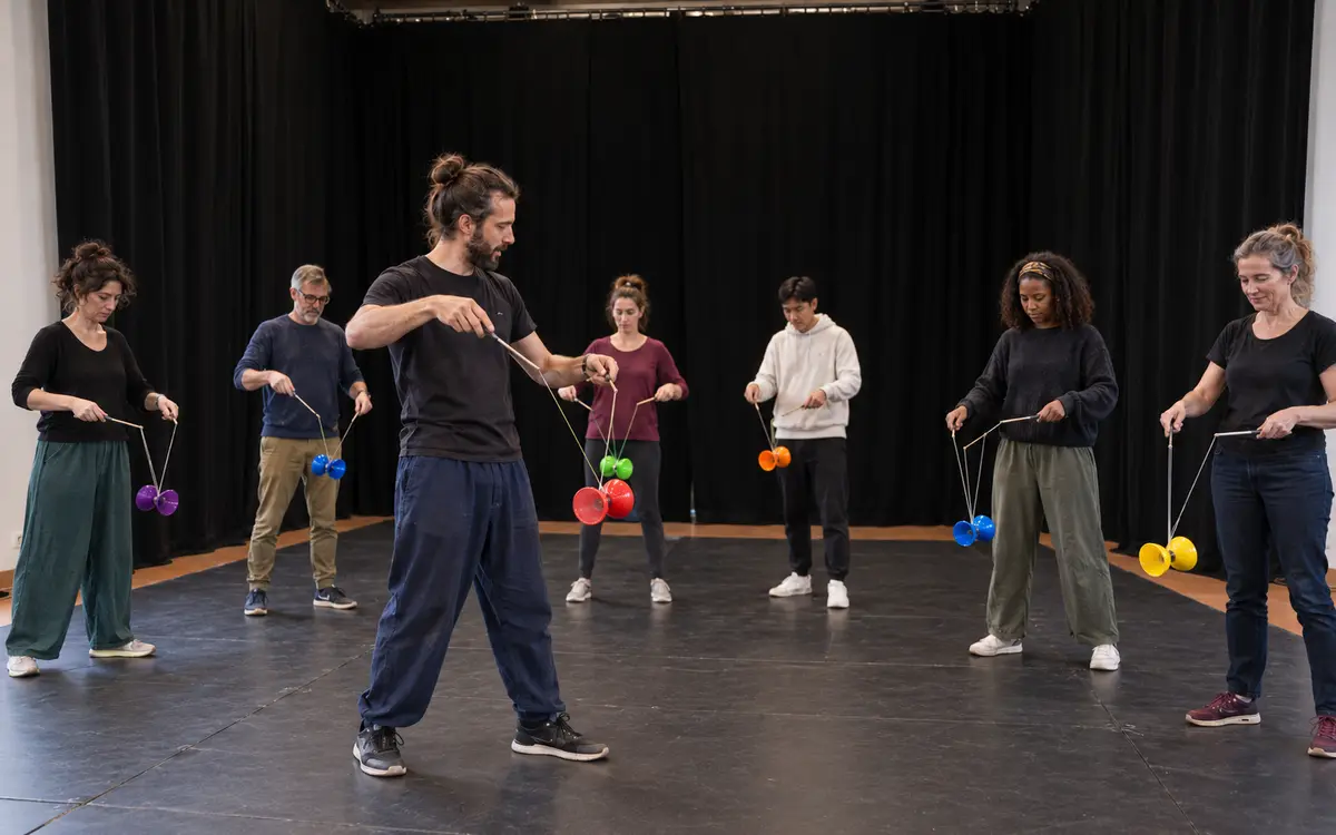 Stage de jonglage - Adultes : initiation au diabolo