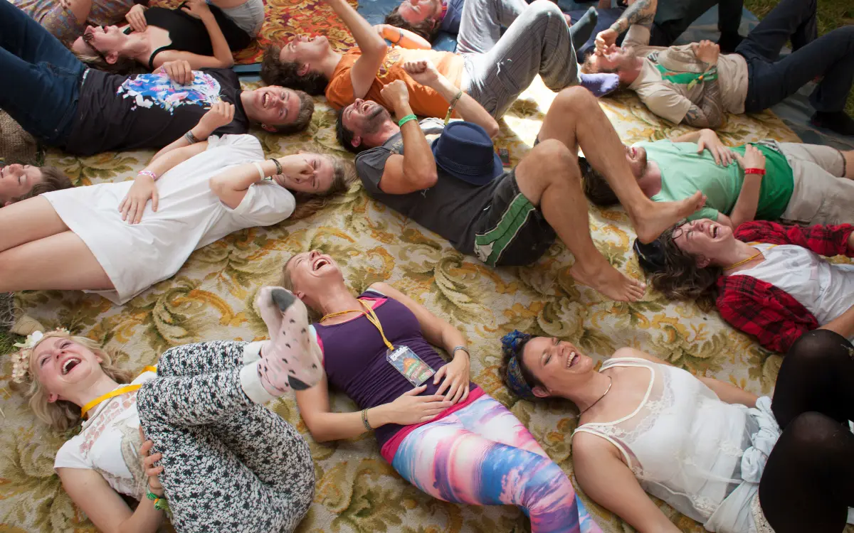 Séance de yoga du rire.