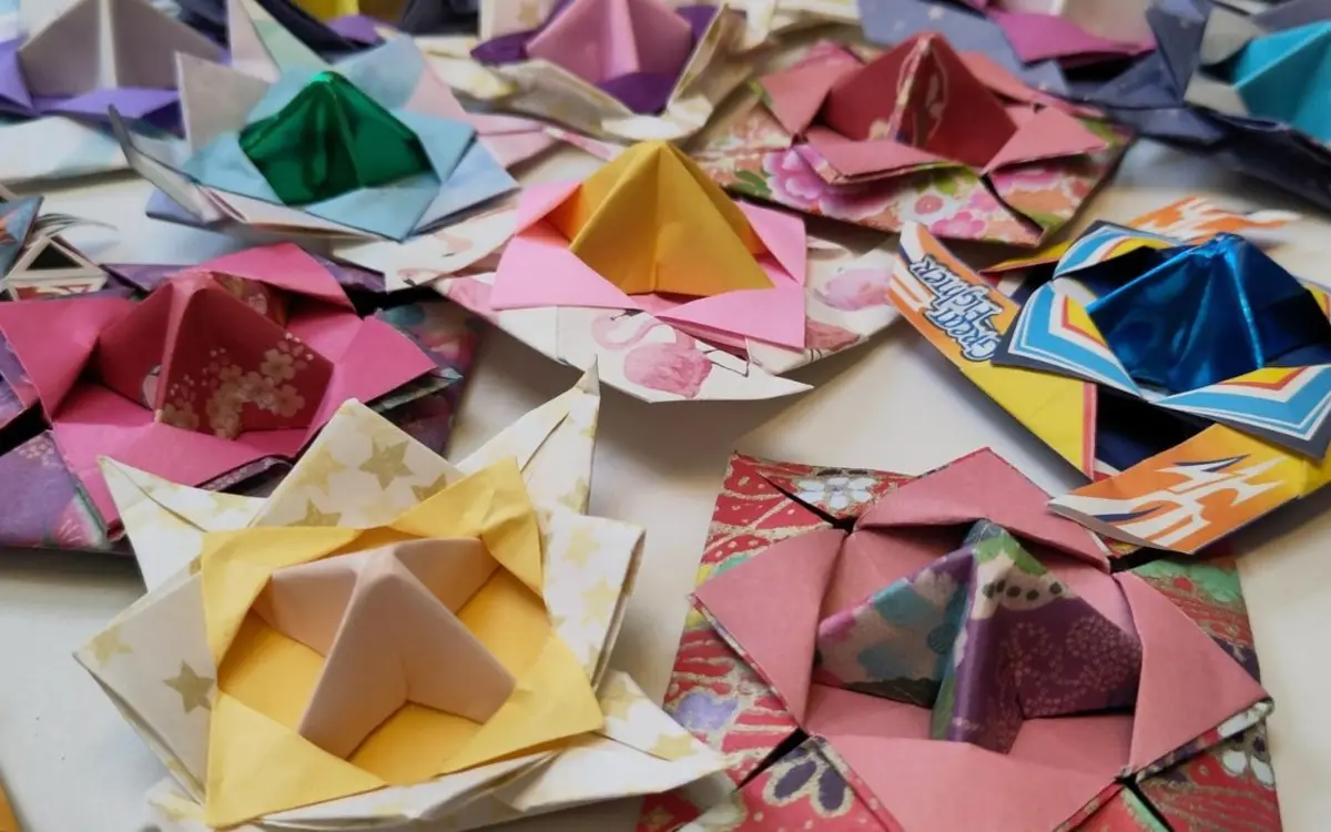 Atelier Toupies en origami