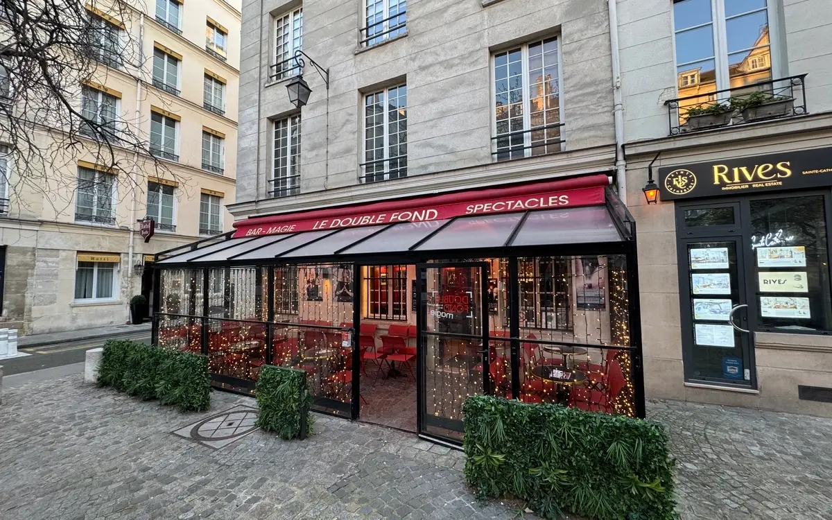 Le café-théâtre, Le Double Fond, au coeur du Marais