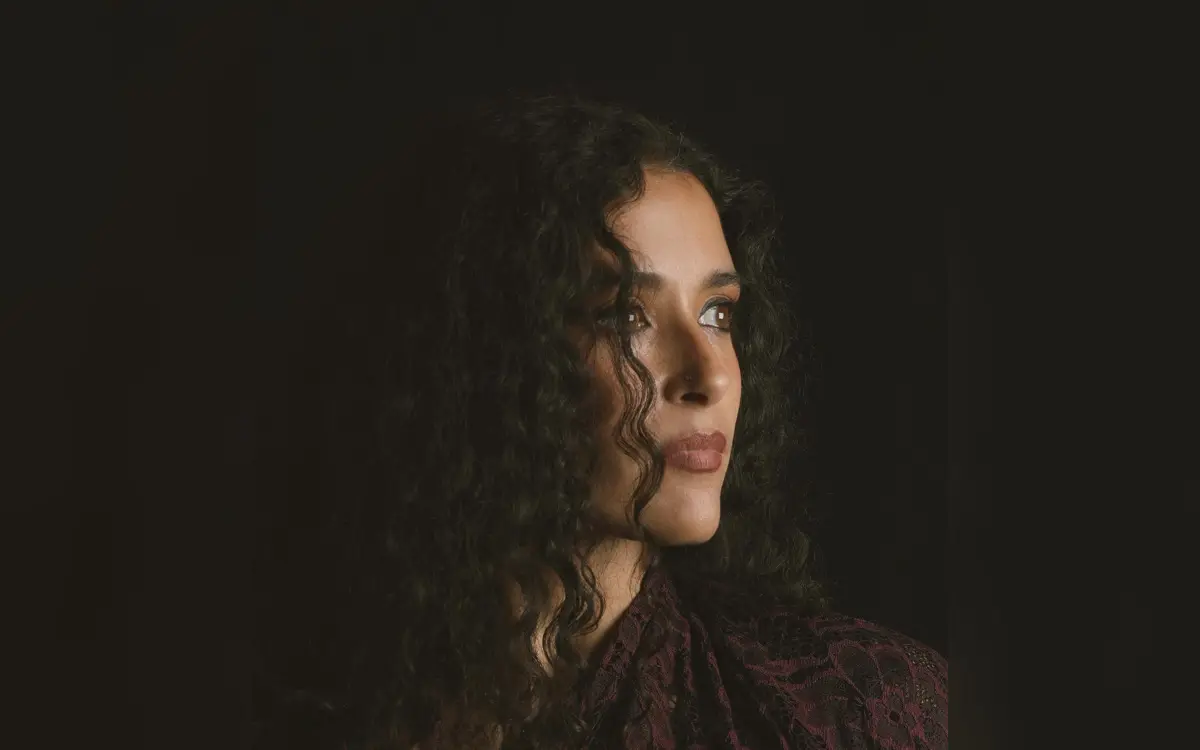 Núria Rovira Salat — photographie d’Amin Khelghat