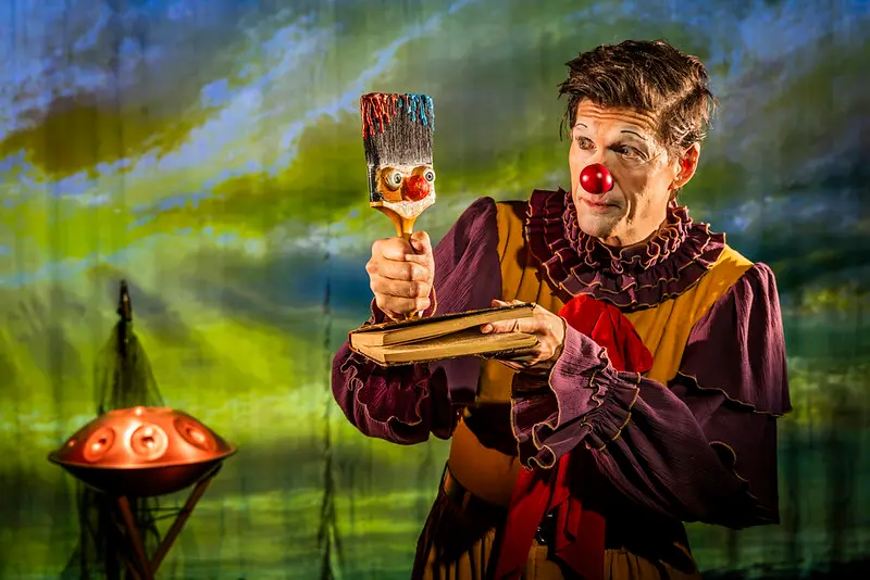 Red Nose Company: Ihmeellinen maalari