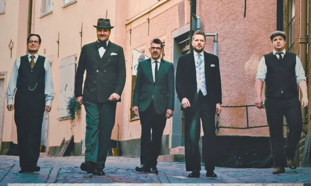 Kyösti Mäkimattila & Ajaton sointu