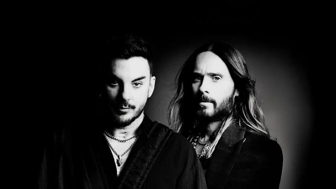 Thirty Seconds to Mars Presents A Beautiful Lie vs This Is War