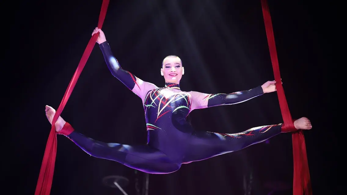 Trierer Weihnachtscircus - EISZEIT - CIRCUS ON ICE