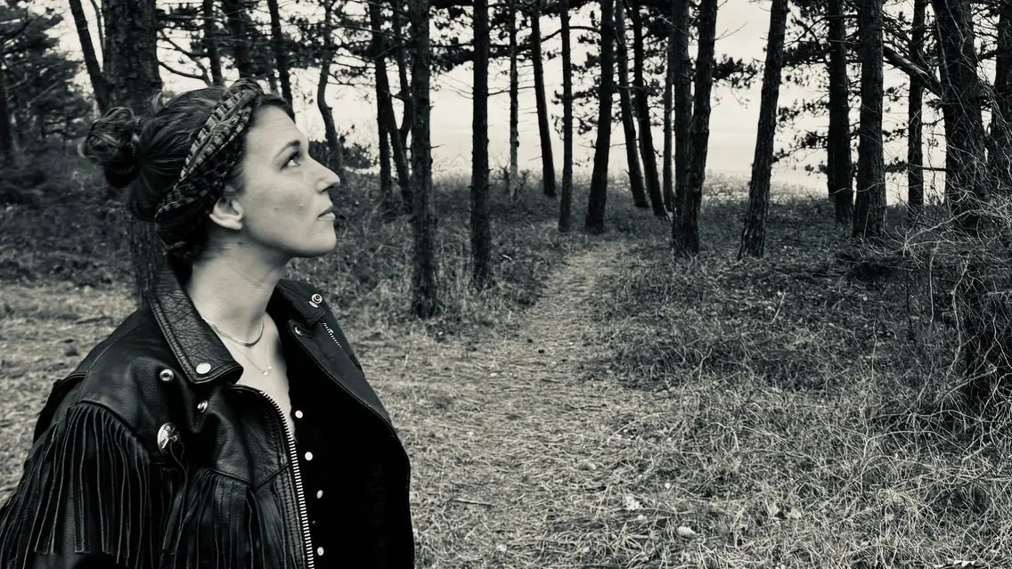 LIV I FORSAMLINGSHUSENE - Ingeline