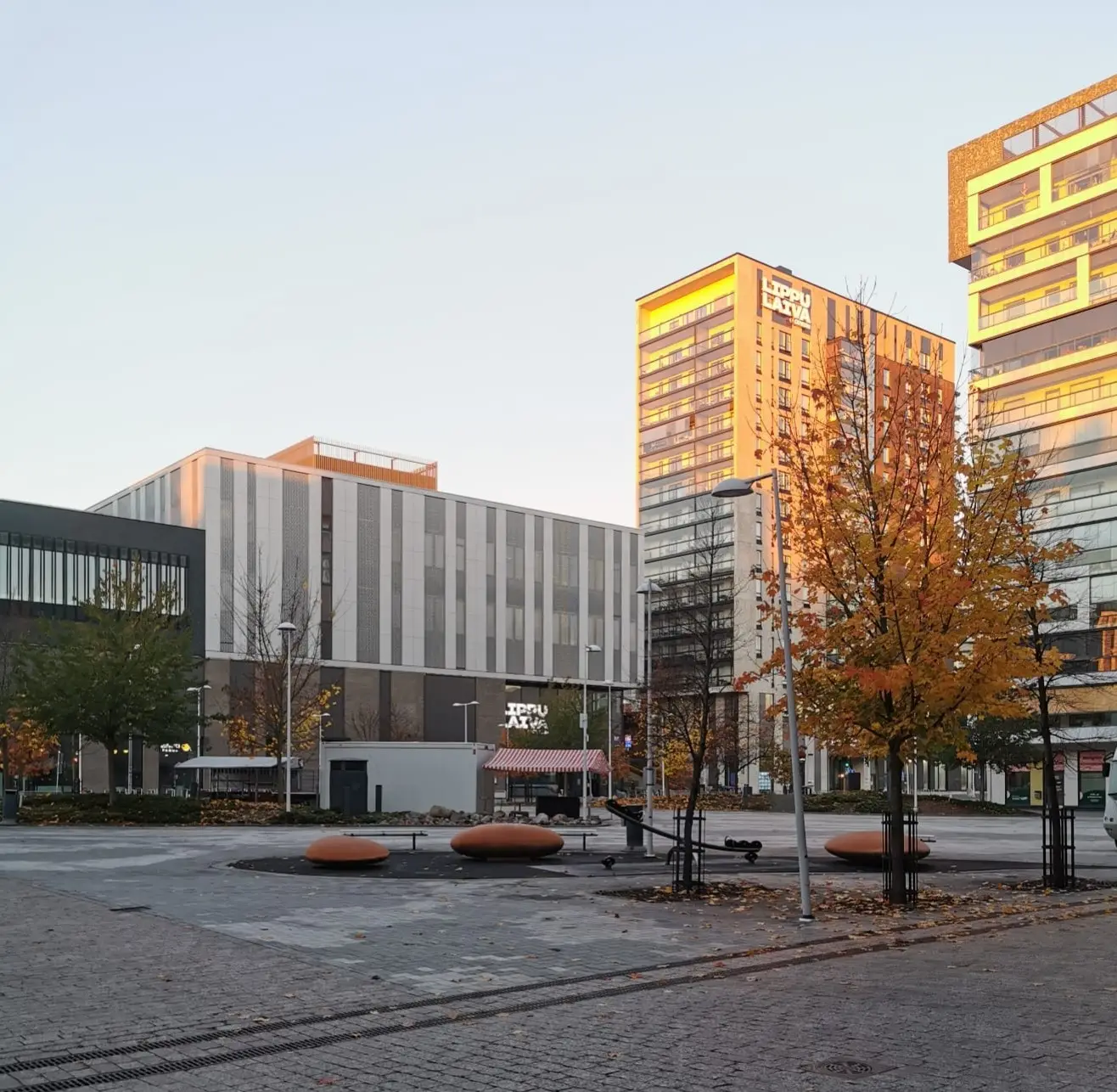 Kuvassa on Cityconin rakennus